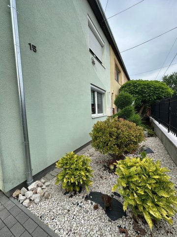 Eladó sorház, Kalocsán 65 M Ft, 1+3 szobás
