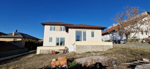 Eladó ikerház, Mogyoródon 109.9 M Ft, 4 szobás