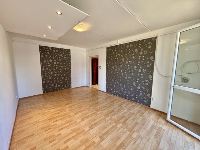 Kiadó panellakás, albérlet, Miskolcon, Bihari János utcában