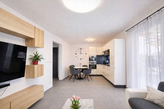 Eladó családi ház, Győrzámolyon 109.5 M Ft, 4 szobás