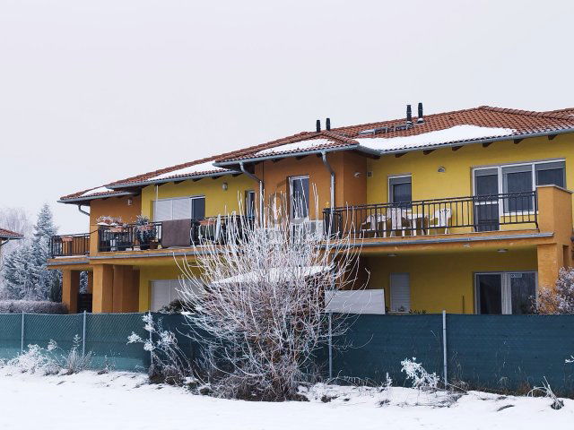 Eladó téglalakás, Siófokon 79.9 M Ft, 4 szobás