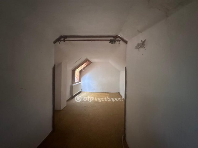 Eladó családi ház, Dunaharasztin 64.9 M Ft, 2+3 szobás