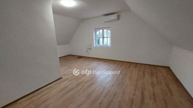 Eladó családi ház, Kunhegyesen 36 M Ft, 4 szobás