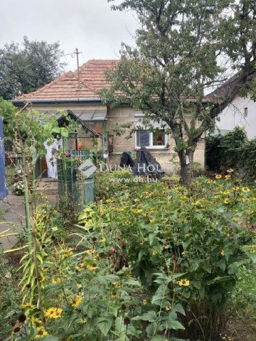 Eladó családi ház, Budapesten, XVII. kerületben 56 M Ft