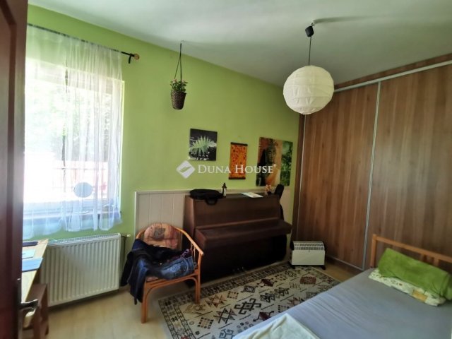 Eladó családi ház, Piliscsabán 139.999 M Ft, 5 szobás