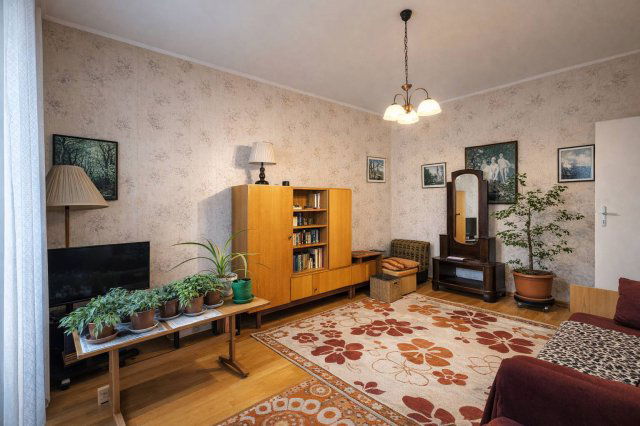 Eladó téglalakás, Győrött 48 M Ft, 2 szobás