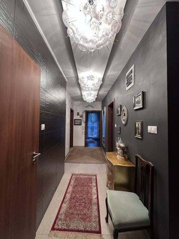 Eladó téglalakás, Kecskeméten 129 M Ft, 3 szobás