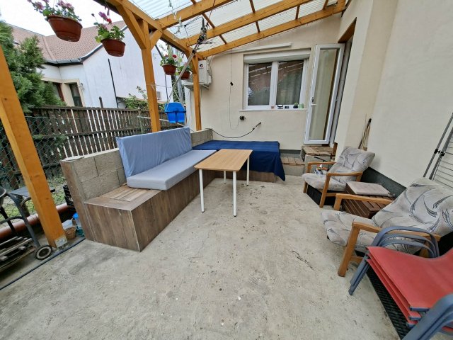 Eladó családi ház, Budapesten, XV. kerületben 94.9 M Ft