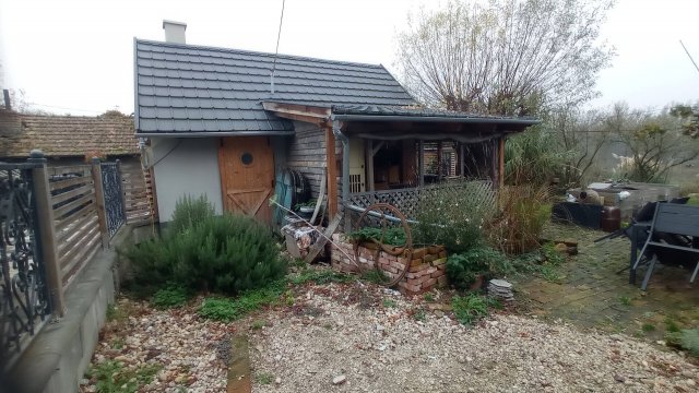 Eladó családi ház, Balatonmagyaródon 99.715 M Ft, 5 szobás