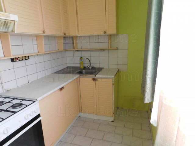 Eladó panellakás, Székesfehérvárott 61.9 M Ft, 3+1 szobás