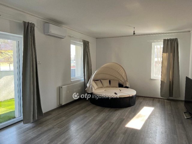Eladó téglalakás, Gyomaendrődön 61 M Ft, 2 szobás