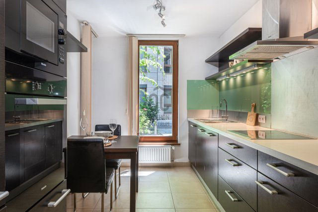 Kiadó téglalakás, albérlet, VI. kerületben, Izabella utcában