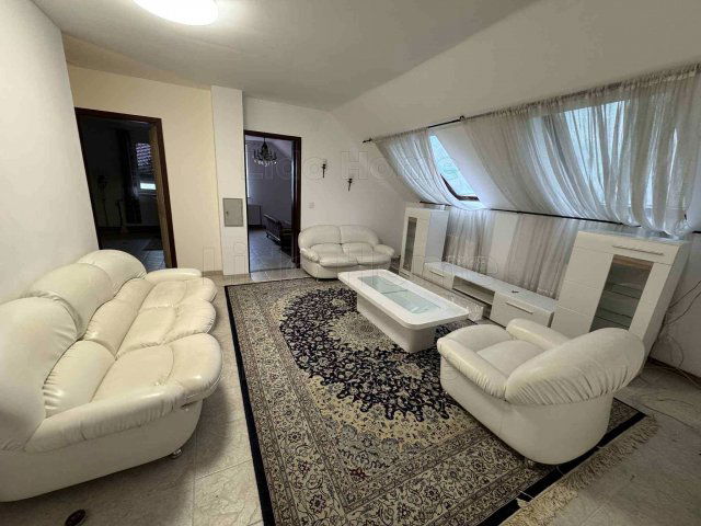 Eladó családi ház, Balatonfőkajáron 89.9 M Ft, 5 szobás