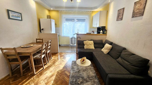 Eladó téglalakás, Budapesten, XIV. kerületben, Bagolyvár utcában