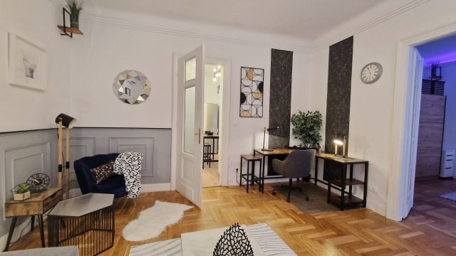 Kiadó téglalakás, albérlet, V. kerületben, Honvéd utcában