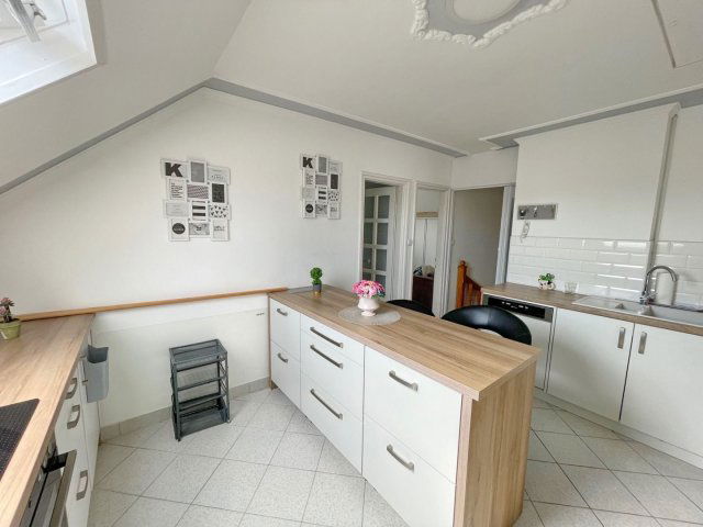 Eladó családi ház, Debrecenben 122.5 M Ft, 7 szobás