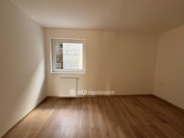 Eladó téglalakás, Budapesten, VI. kerületben 120 M Ft, 3 szobás