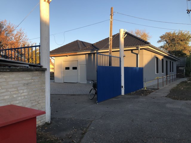 Eladó ipari ingatlan, Hajdúszoboszlón, Dobó István utcában