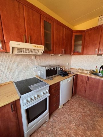 Kiadó panellakás, albérlet, Pécsett 170 E Ft / hó, 3 szobás