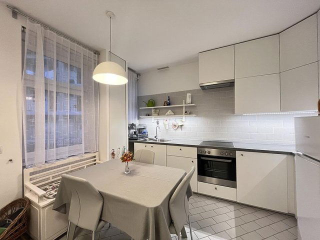 Eladó téglalakás, Budapesten, III. kerületben 84.9 M Ft