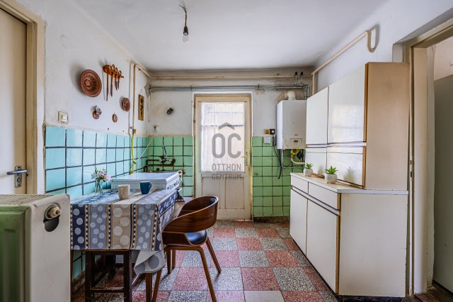 Eladó családi ház, Budakalászon 64.9 M Ft, 2 szobás