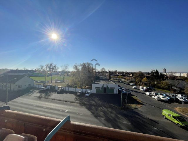 Eladó téglalakás, Gyöngyösön 49 M Ft, 1 szobás