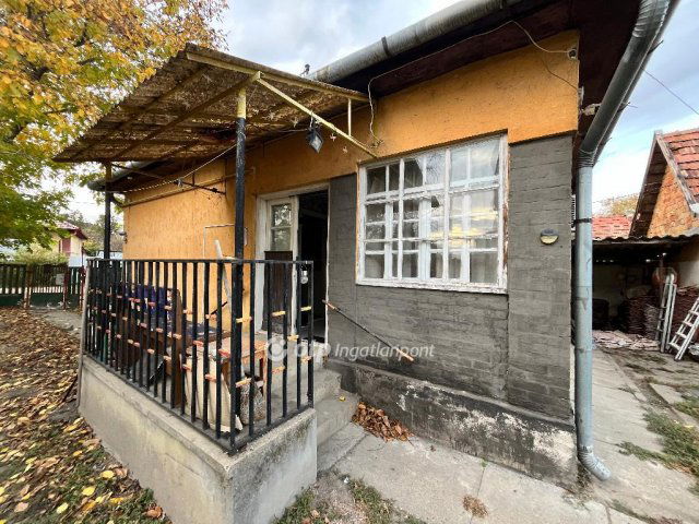 Eladó családi ház, Jászkisérén 13.99 M Ft, 2 szobás