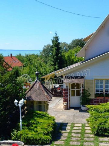 Eladó családi ház, Badacsonytördemicen 95 M Ft, 5+2 szobás