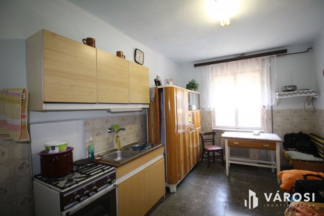 Eladó családi ház, Kenyerin 18.5 M Ft, 2 szobás