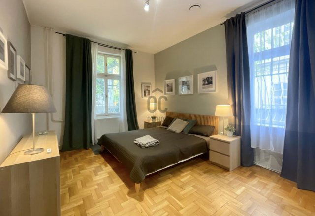 Eladó téglalakás, Budapesten, VI. kerületben 94 M Ft, 2 szobás