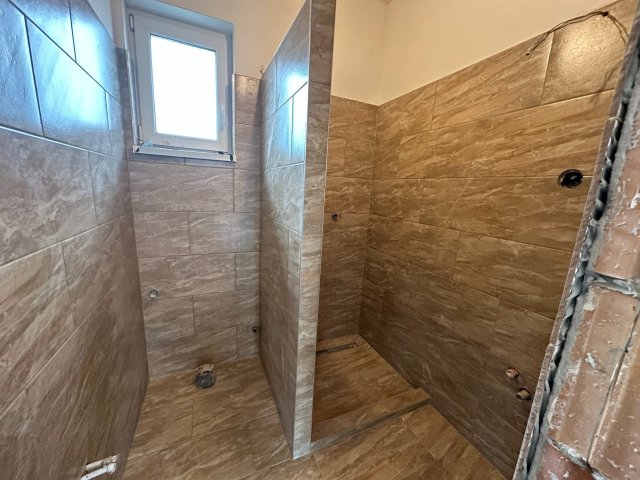 Eladó ikerház, Ráckevén 160 M Ft, 8 szobás