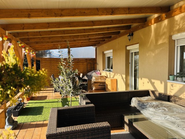 Eladó családi ház, Mogyoródon 149 M Ft, 5 szobás