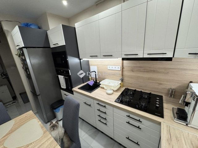 Eladó téglalakás, Budapesten, XXI. kerületben 72 M Ft, 3 szobás