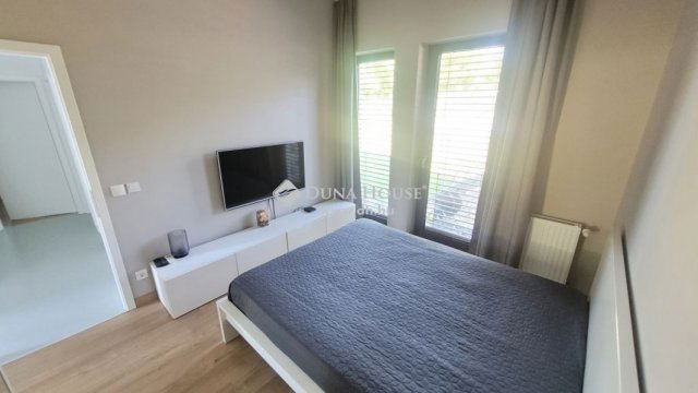 Eladó családi ház, Törökbálinton 398 M Ft, 5 szobás