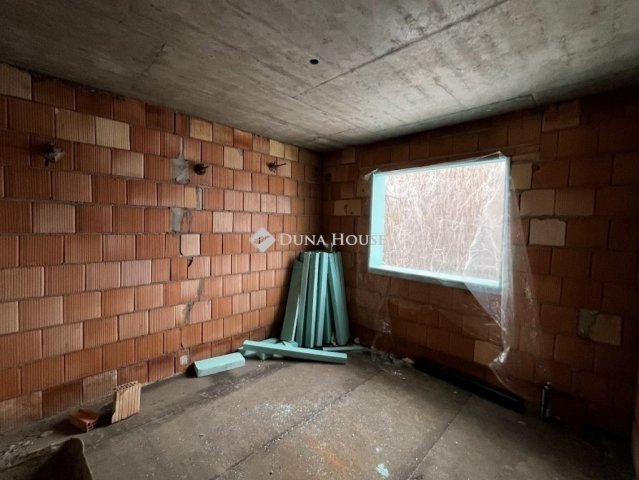 Eladó ikerház, Monoron 112 M Ft, 5 szobás / költözzbe.hu