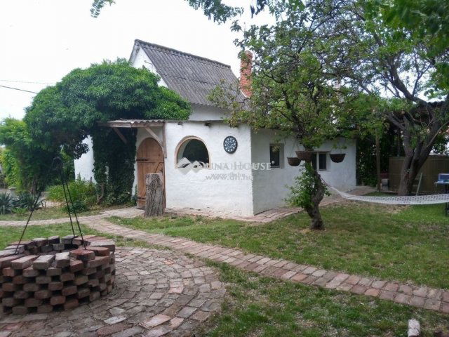 Eladó nyaraló, Lepsényben 38 M Ft, 3 szobás