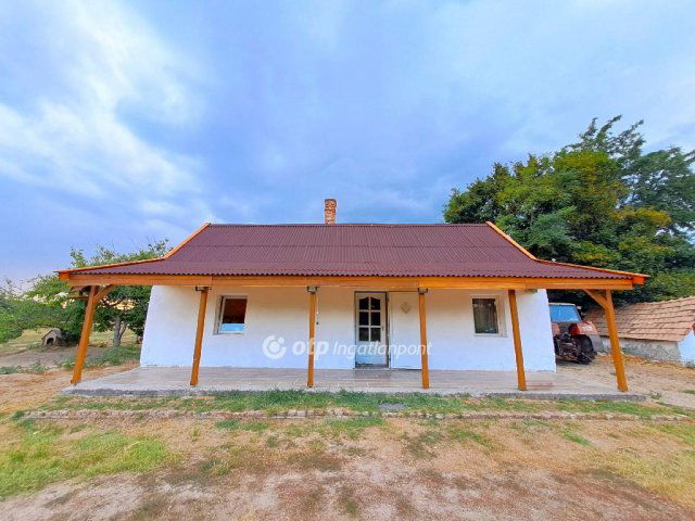 Eladó családi ház, Lajosmizsén 28.9 M Ft, 2 szobás
