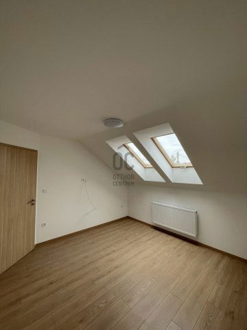 Kiadó téglalakás, albérlet, Pécelen 250 E Ft / hó, 3 szobás