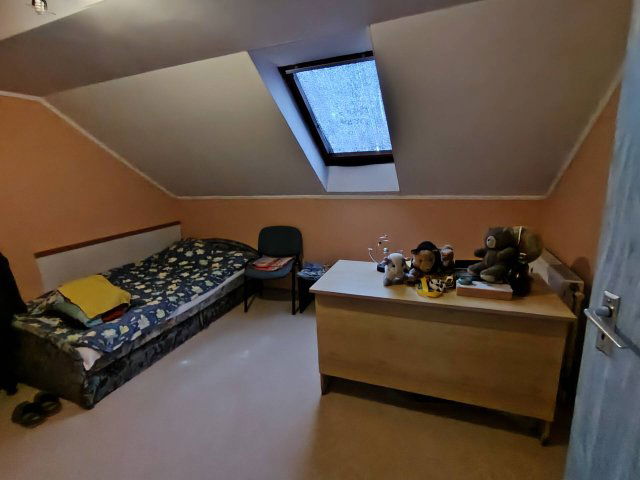 Eladó családi ház, Pécsett 85 M Ft, 4+2 szobás