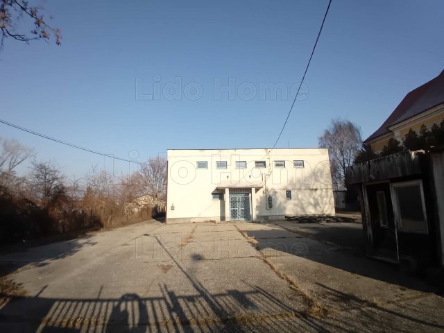 Eladó ipari ingatlan, Győrött 135 M Ft / költözzbe.hu