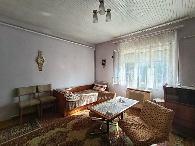 Eladó családi ház, Jászfényszarun 29.9 M Ft, 3 szobás