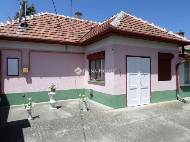Eladó családi ház, Nagykőrösön 33 M Ft, 3 szobás