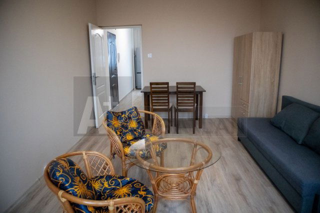 Eladó panellakás, Szegeden 56.9 M Ft, 3 szobás