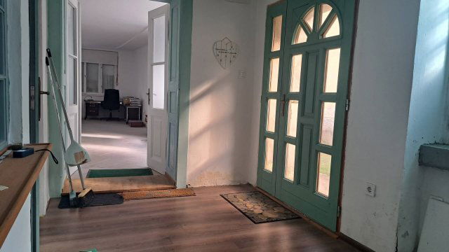 Eladó családi ház, Göncön 24 M Ft, 2 szobás