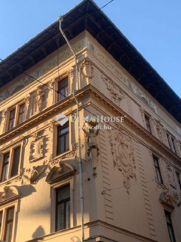 Eladó téglalakás, Budapesten, V. kerületben 169.556 M Ft