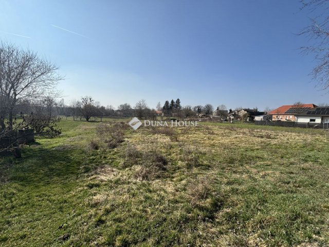 Eladó telek, Kömlődön 12 M Ft / költözzbe.hu