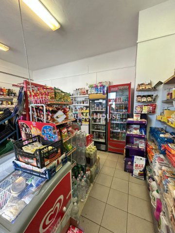 Eladó üzlethelyiség, Mosonmagyaróváron 21.99 M Ft