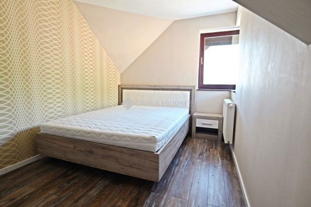 Eladó ikerház, Pécsett 189 M Ft, 4 szobás / költözzbe.hu