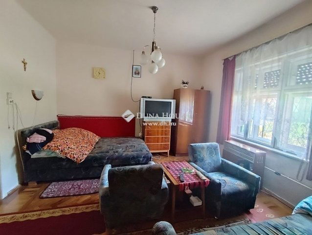 Eladó családi ház, Tóalmáson 30 M Ft, 3 szobás