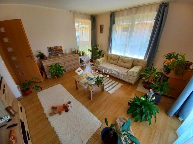 Eladó családi ház, Veszprémben 129.9 M Ft, 4 szobás